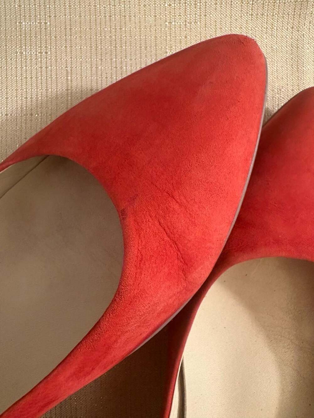 Ecco Esatto Flat Red Suede Pointed Toe Ballet Flats - Picture 9 of 10